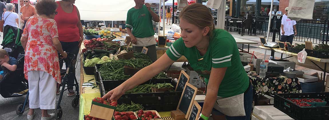 Westrum Produce at the Des Moines Downtown Farmers' Mar