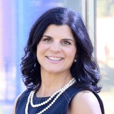 Kelly Foss Headshot