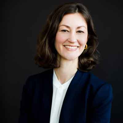 Laura Porter Headshot
