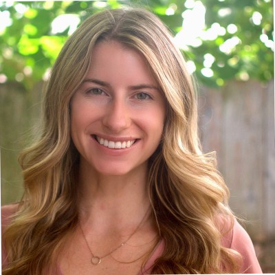 Maddie Johnson Headshot