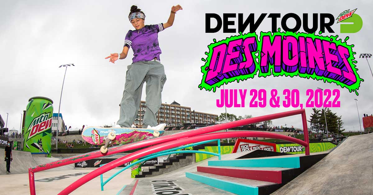 World's Best Skateboarders in Downtown Des Moines (DSM)