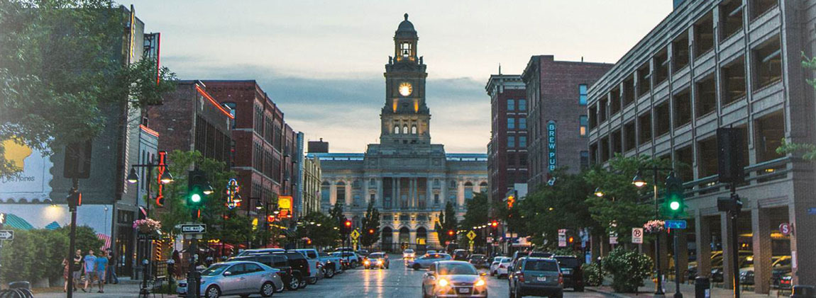 Nightlife in Downtown DSM