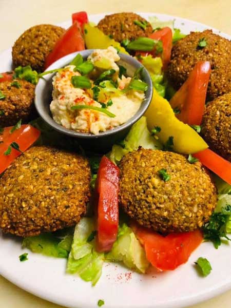 Falafel salad