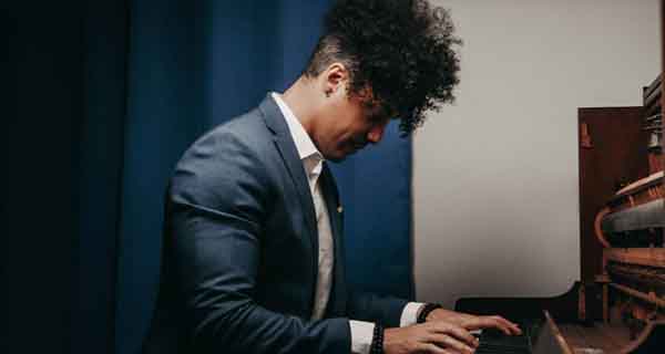 Jorge on Piano