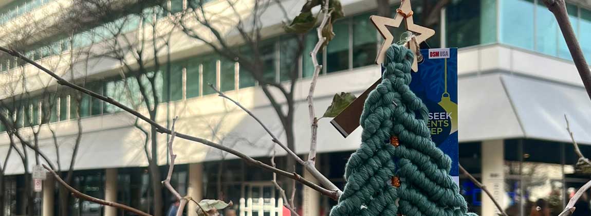 tree ornament in Downtown Des Moines