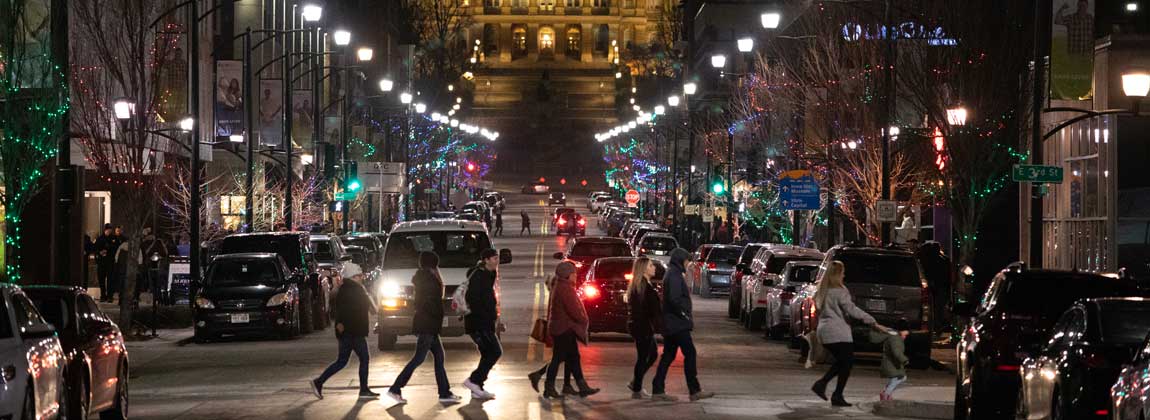 people walking in Downtown Des Moines