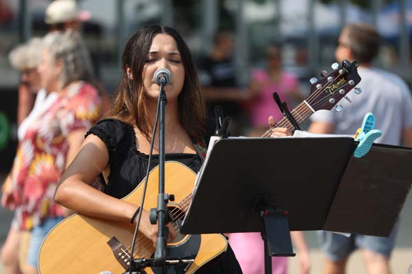 Market Musician Market Musician