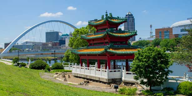 view of Robert D. Ray Asian Garden and Downtown Des Moines