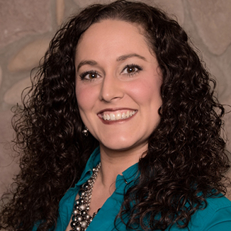Dr. Holly Davis Headshot