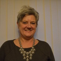 Deb Bengston Headshot