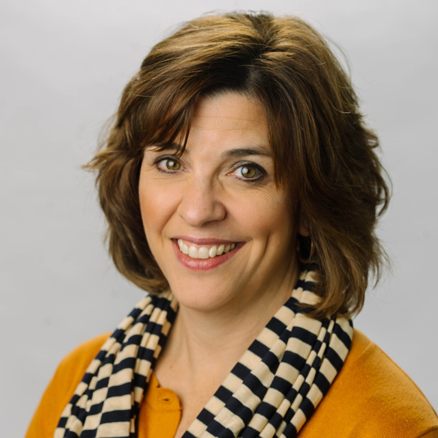 Jennifer Ellis Headshot