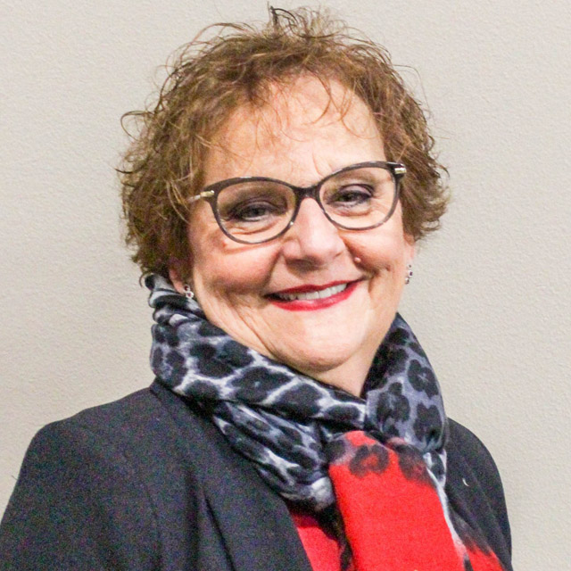 Michele Reeves Headshot