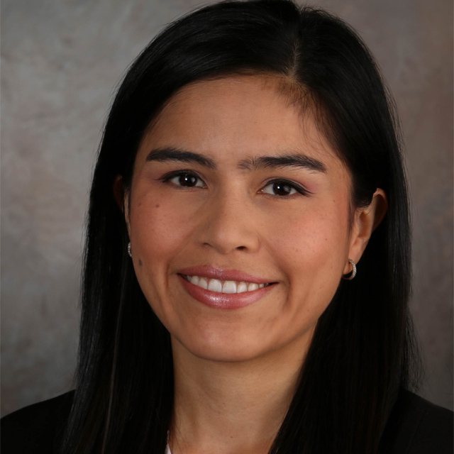 Dr. Rossana Rosa Headshot