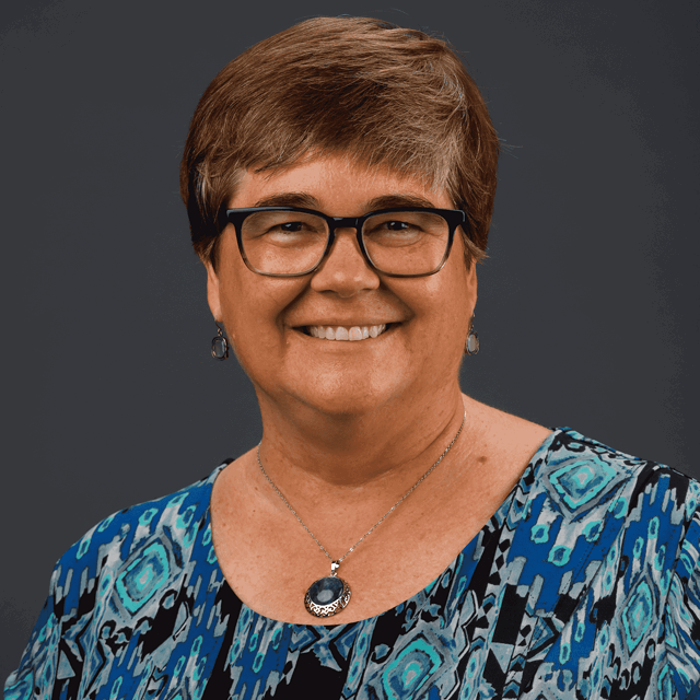 Mary Strey Headshot