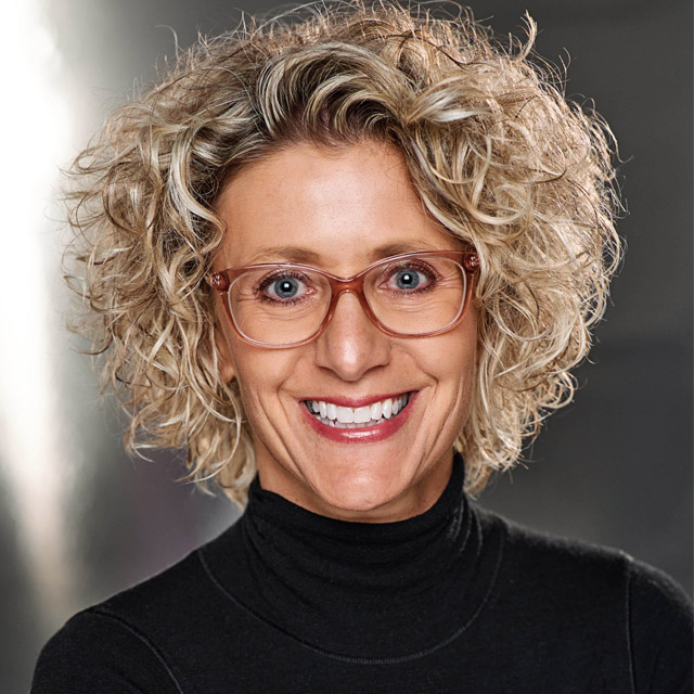 Mae Hingtgen Headshot