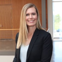 Tracy Uhlman Headshot