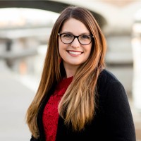 Carrie Kruse Headshot