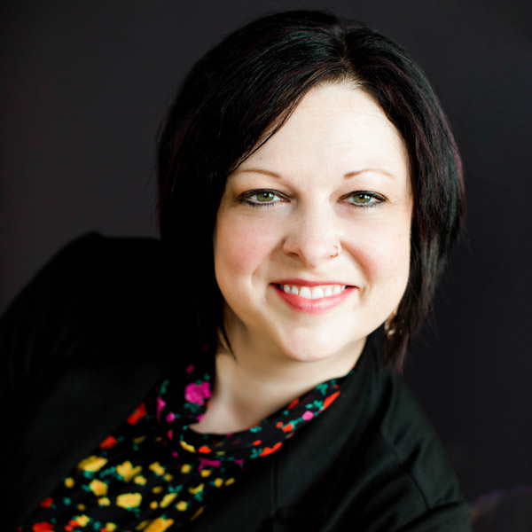 Staci Bennett Headshot