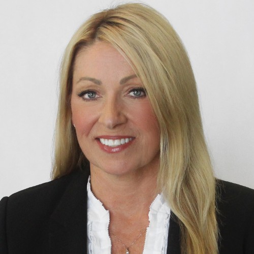 Dawn Carlson Headshot