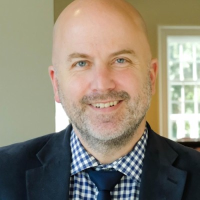 Dr. Kyle Dell Headshot