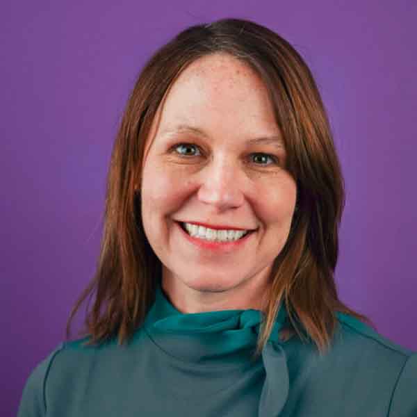 Renee Hamlen Headshot