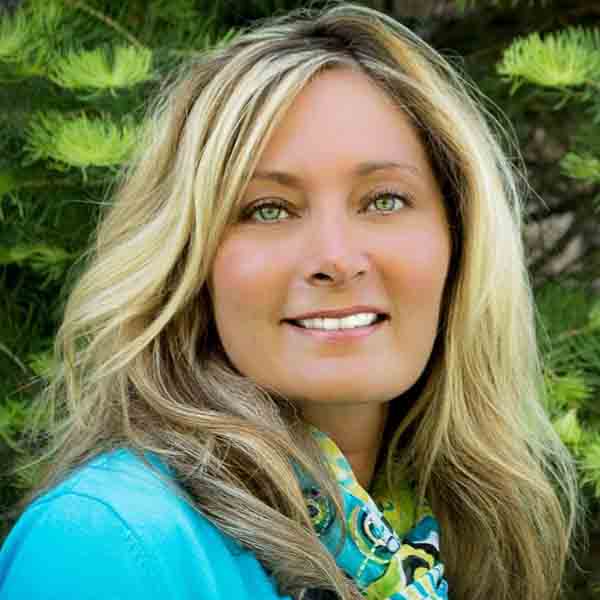 Trish Flaherty-Barnes Headshot
