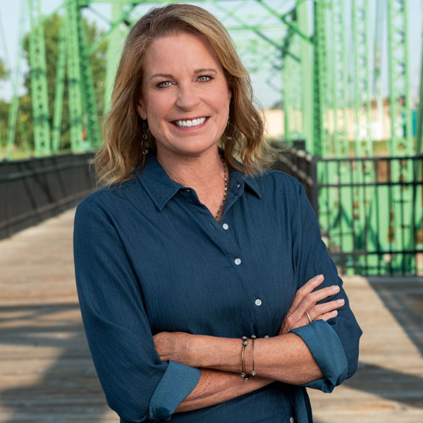 Kristi Knous Headshot