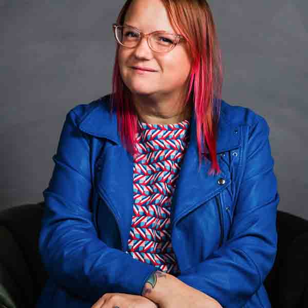 Mandi Borst Headshot