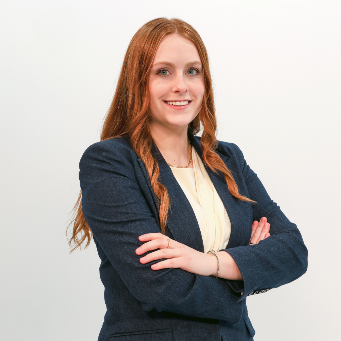 Ava Eisenbarth Headshot