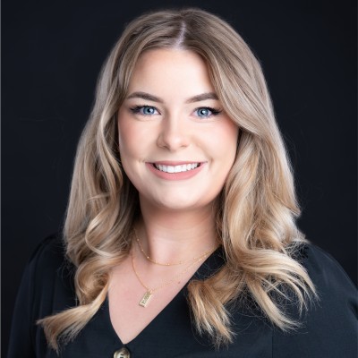 Dani Rieck Headshot
