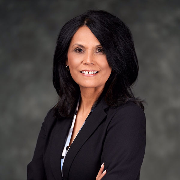Rona Berinobis headshot