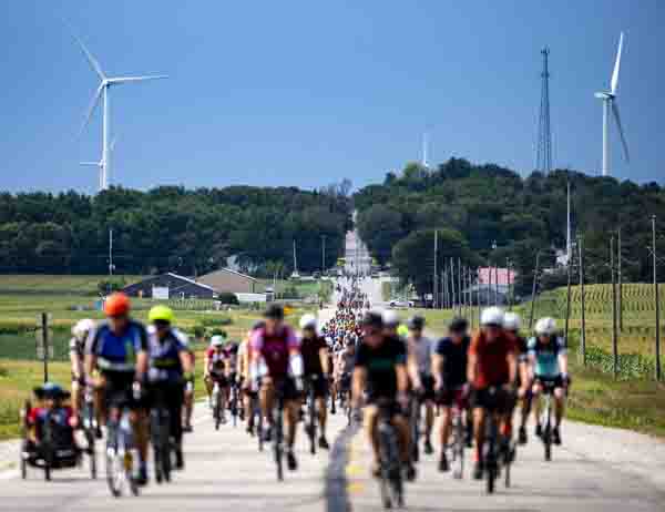 RAGBRAI Cyclists