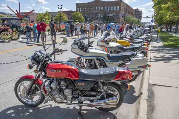 Motorcycles at Concours d'Elegance Motorcycles at Concours d'Elegance