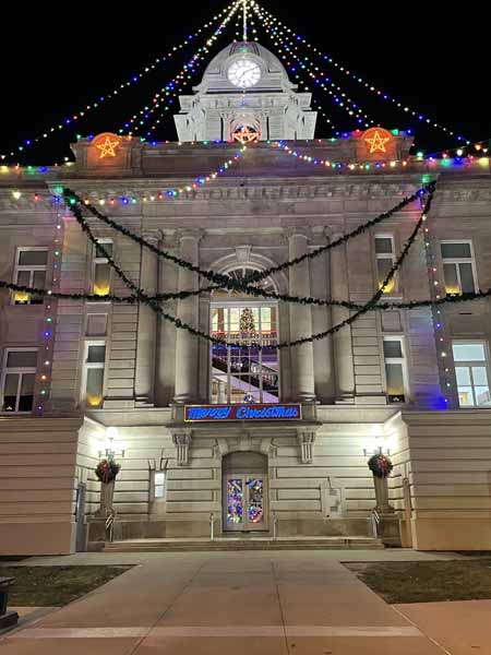 Courthouse Tree Lighting