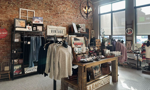 Roots in Indianola, Iowa Roots in Indianola, Iowa