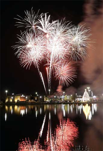 Jordan Creek Town Center Tree Lighting