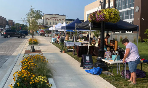 farmers' market booths