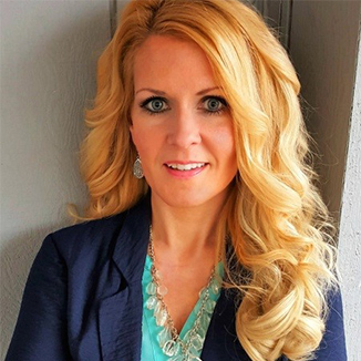 Hollie Askey Headshot