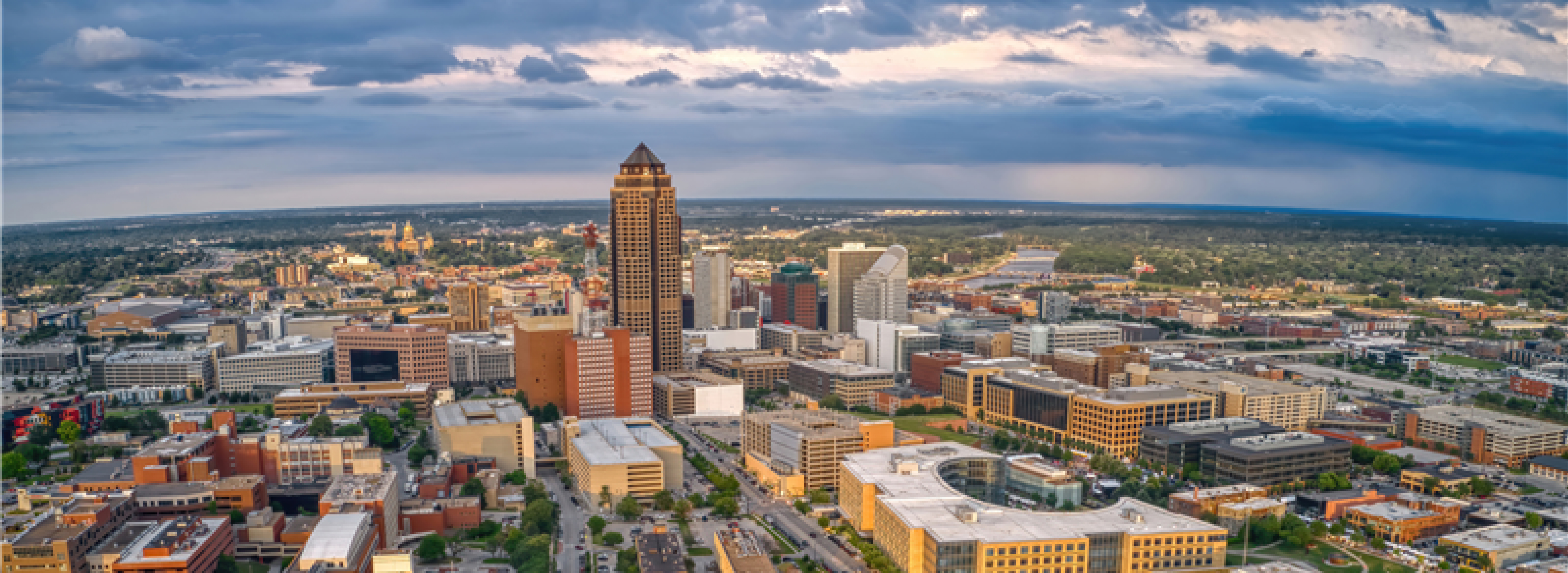 Des Moines skyline featuring the 801 Grand Building.