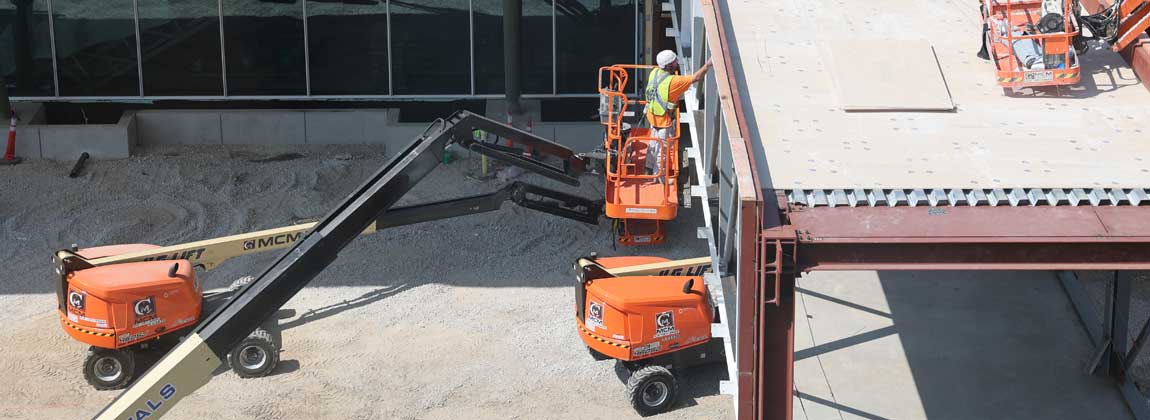 construction on airport terminal