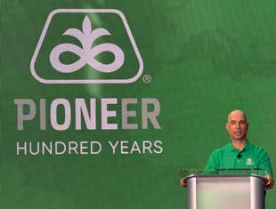 speaker at Pioneer event