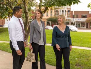 three people in Pella