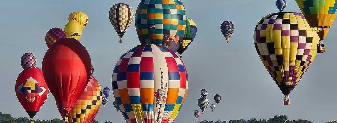 hot air balloons taking off