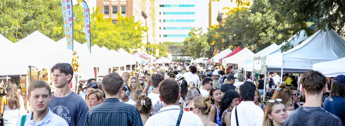 crowd at the Downtown Farmers' Market