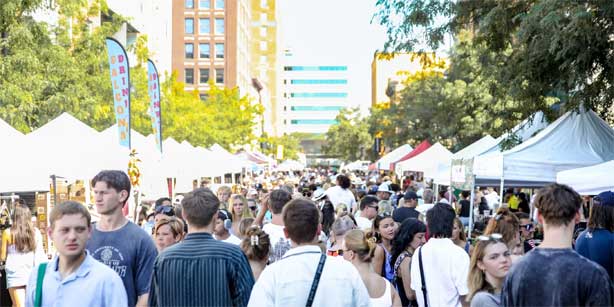 crowd at the Downtown Farmers' Market