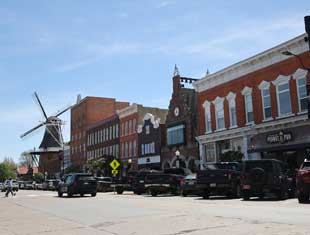 windmill and businesses in Pella, Iowa