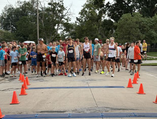 group of runners