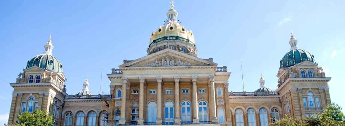 exterior of the Iowa State Capitol