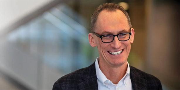 Gary Scholten headshot