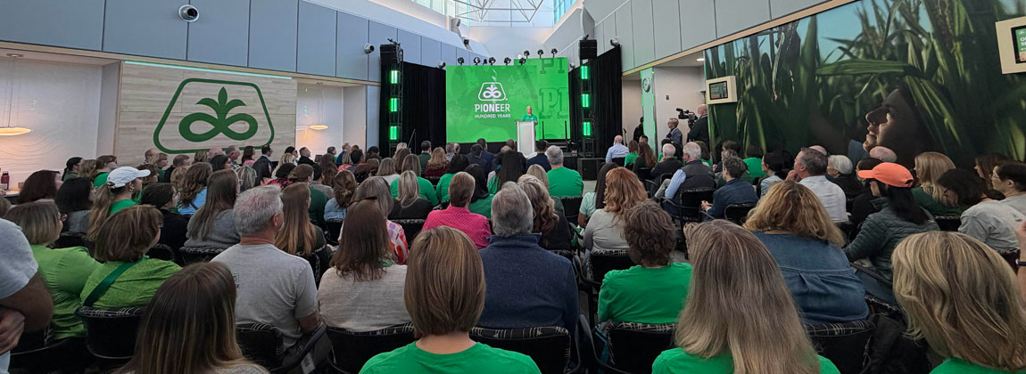 crowd at presentation